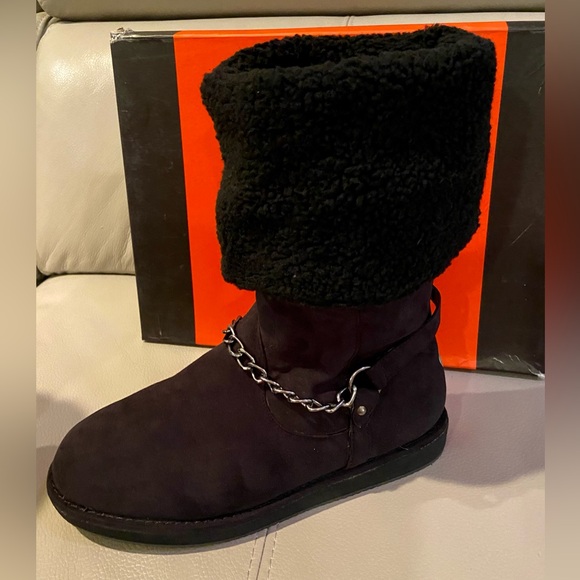 G by GUESS BOOTS — BLACK VEGAN SUEDE — UGG LOOK - Picture 3 of 15